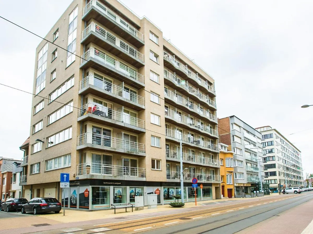 Bright Apartment With Terrace Middelkerke