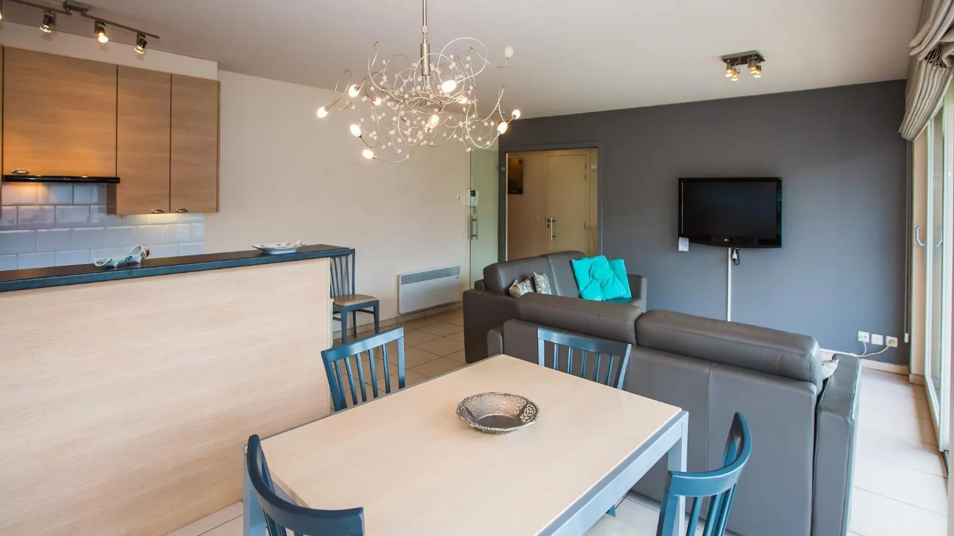 Bright Apartment With Terrace Middelkerke